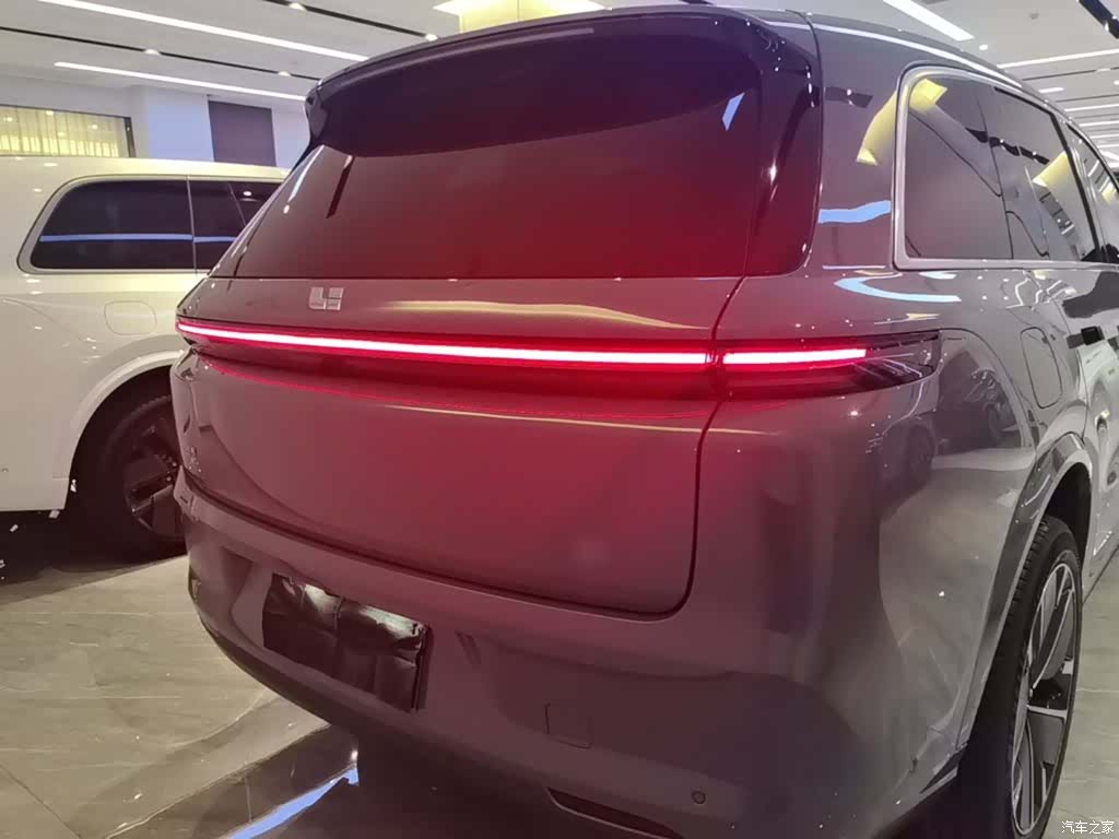 Li Auto L8, 2025 6