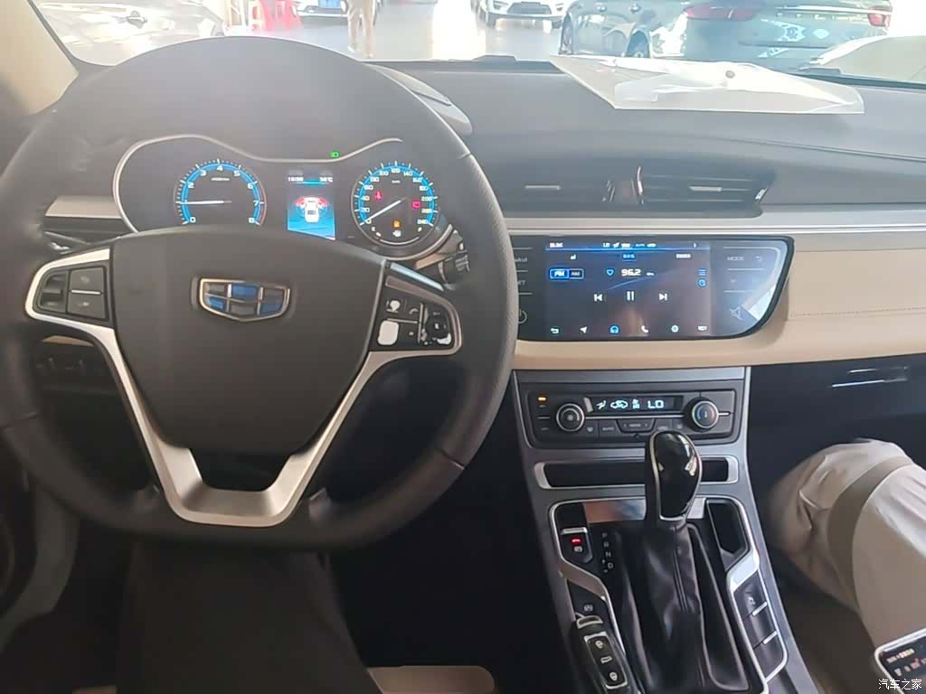 Geely Emgrand, 2018 10