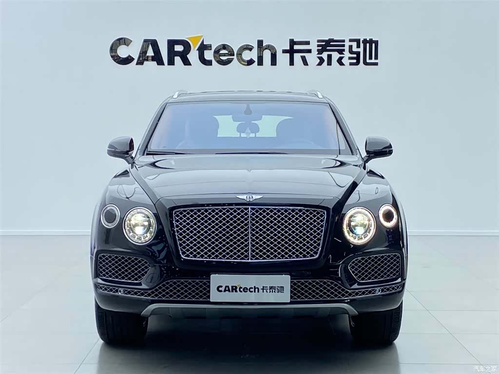 Bentley Bentayga, 2018 2