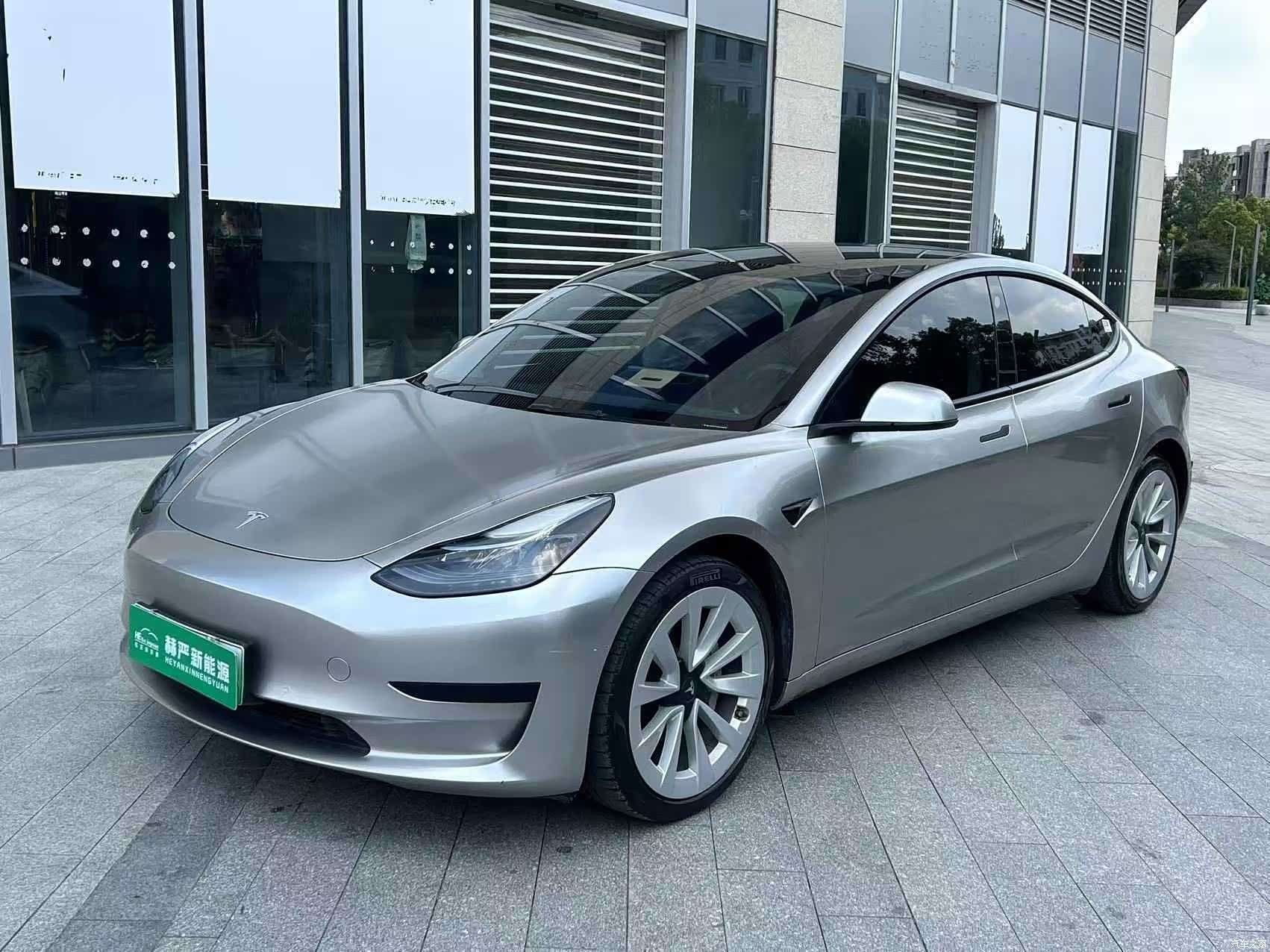 Tesla Model 3, 2023 1