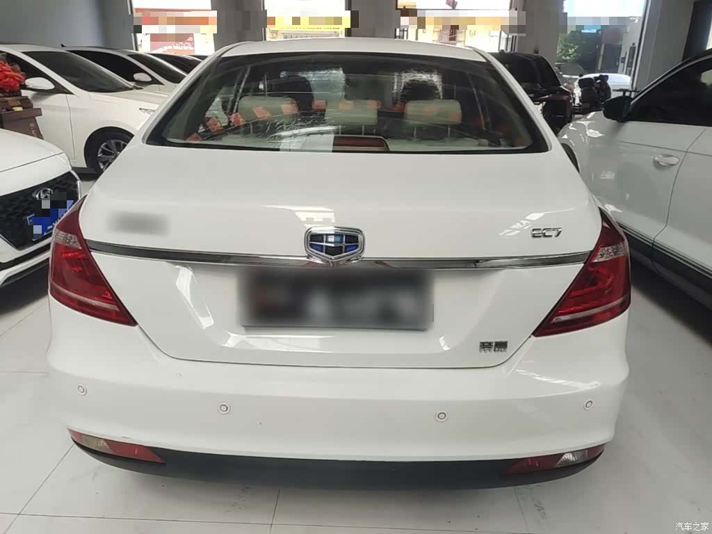 Geely Emgrand, 2015 6