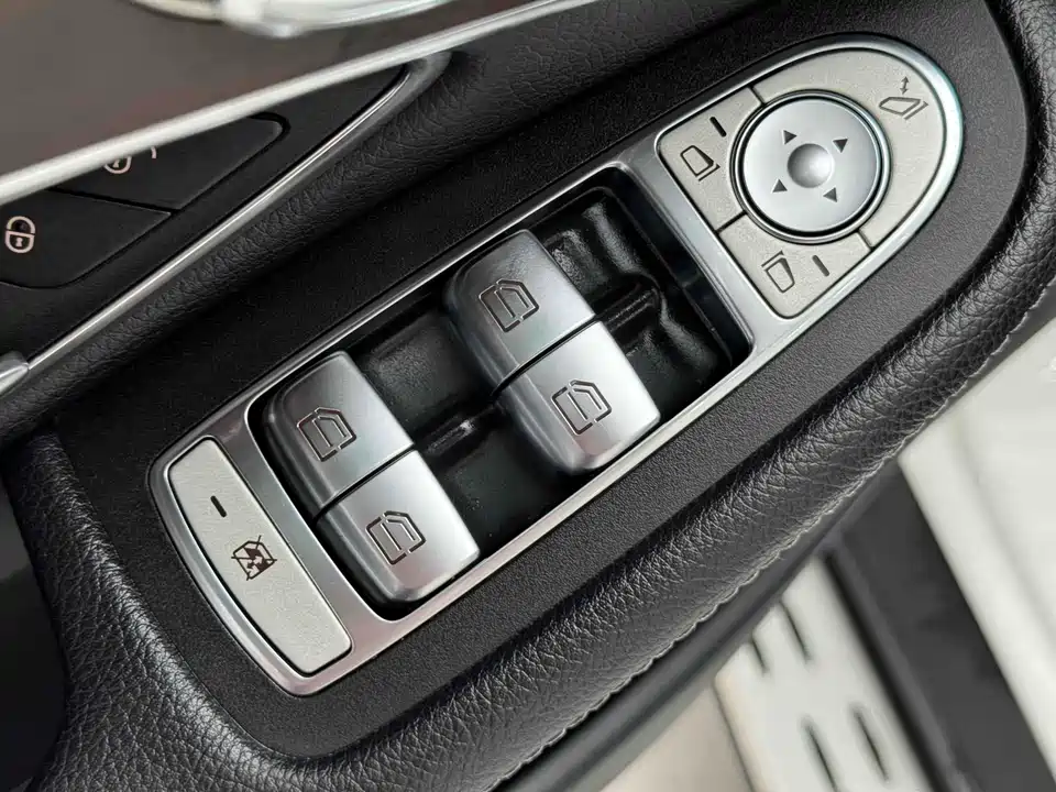 Mercedes-Benz GLC Mercedes-Benz GLC