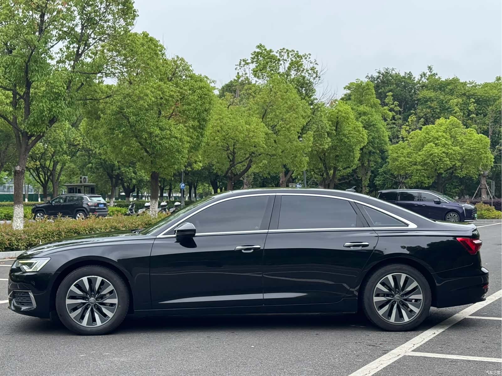 Audi A6L, 2019 все фото