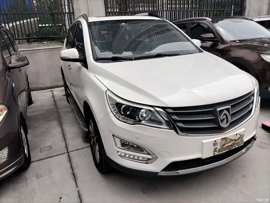 Wuling 560, 2016 4