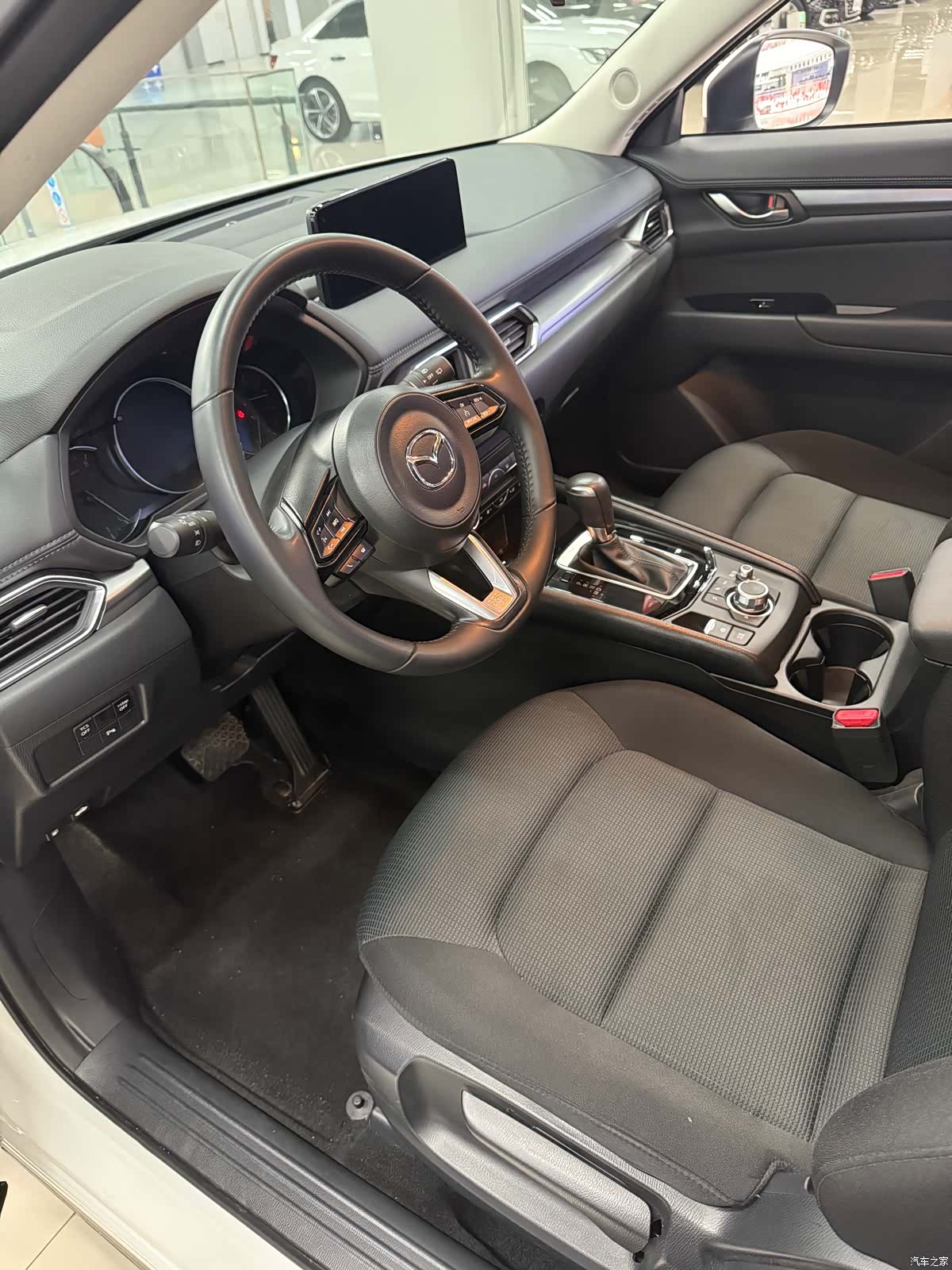 Mazda CX-5, 2024 4