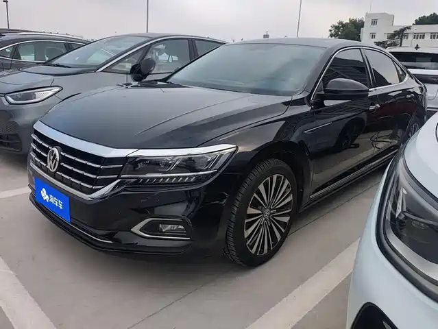 Volkswagen Passat 2020 — купить из Китая под заказ