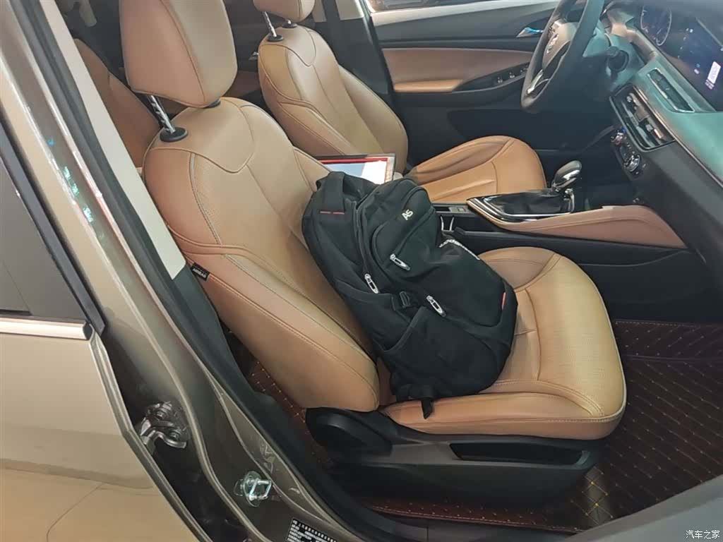 Buick GL6, 2023 25