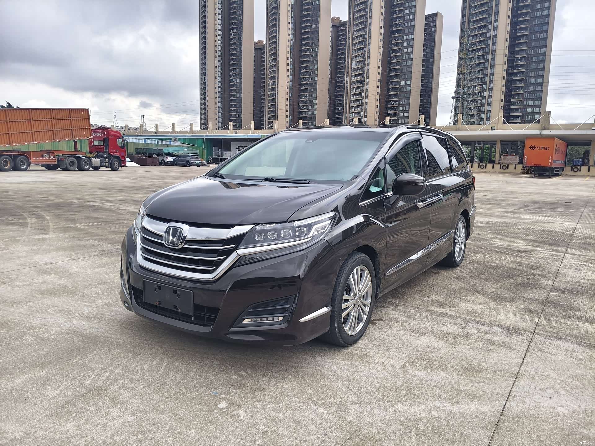 Honda Elysion, 2016 1
