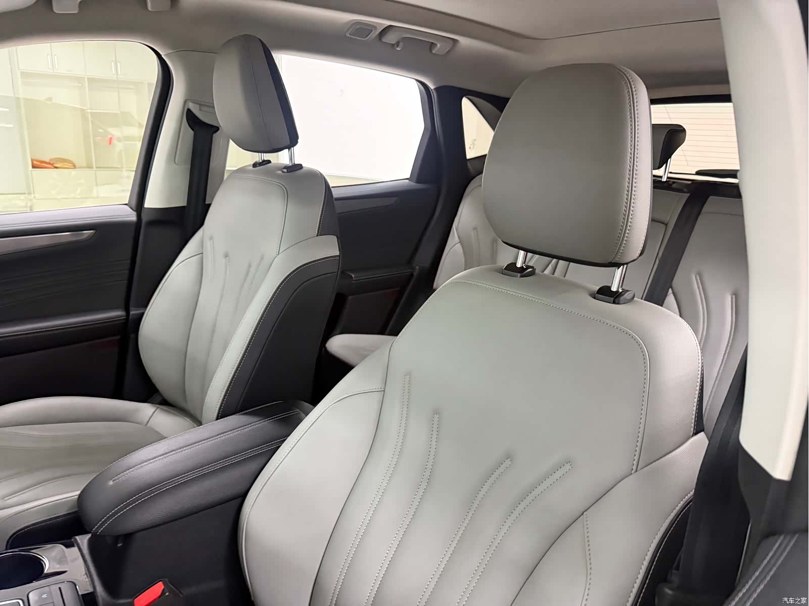 Ford Escape, 2021 12