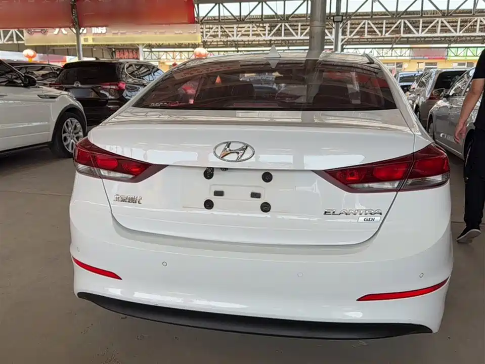 Hyundai Lead