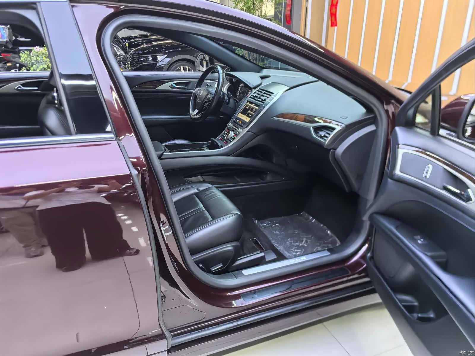 Lincoln MKZ, 2017 11