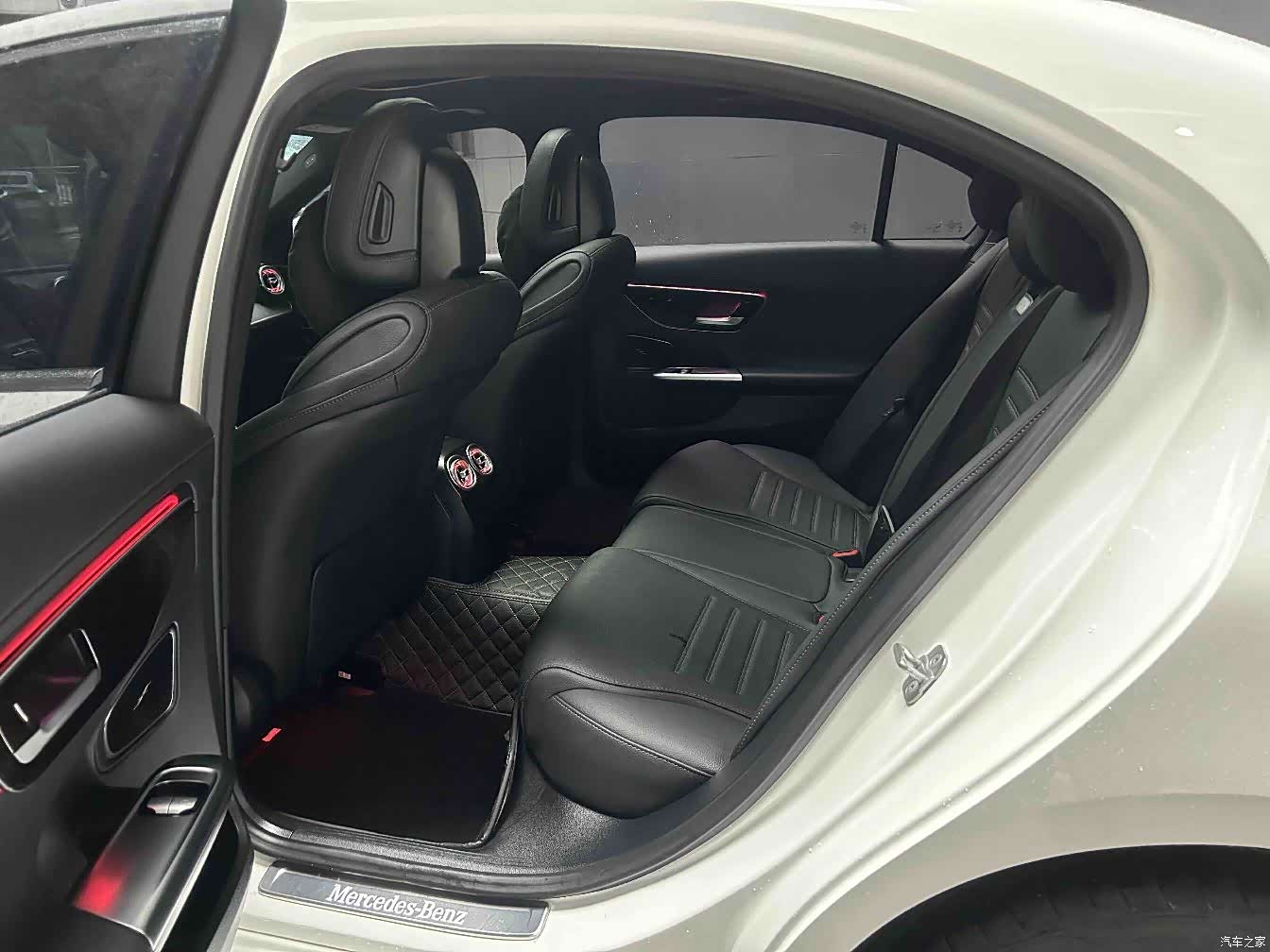 Mercedes-Benz C-Class, 2023 7