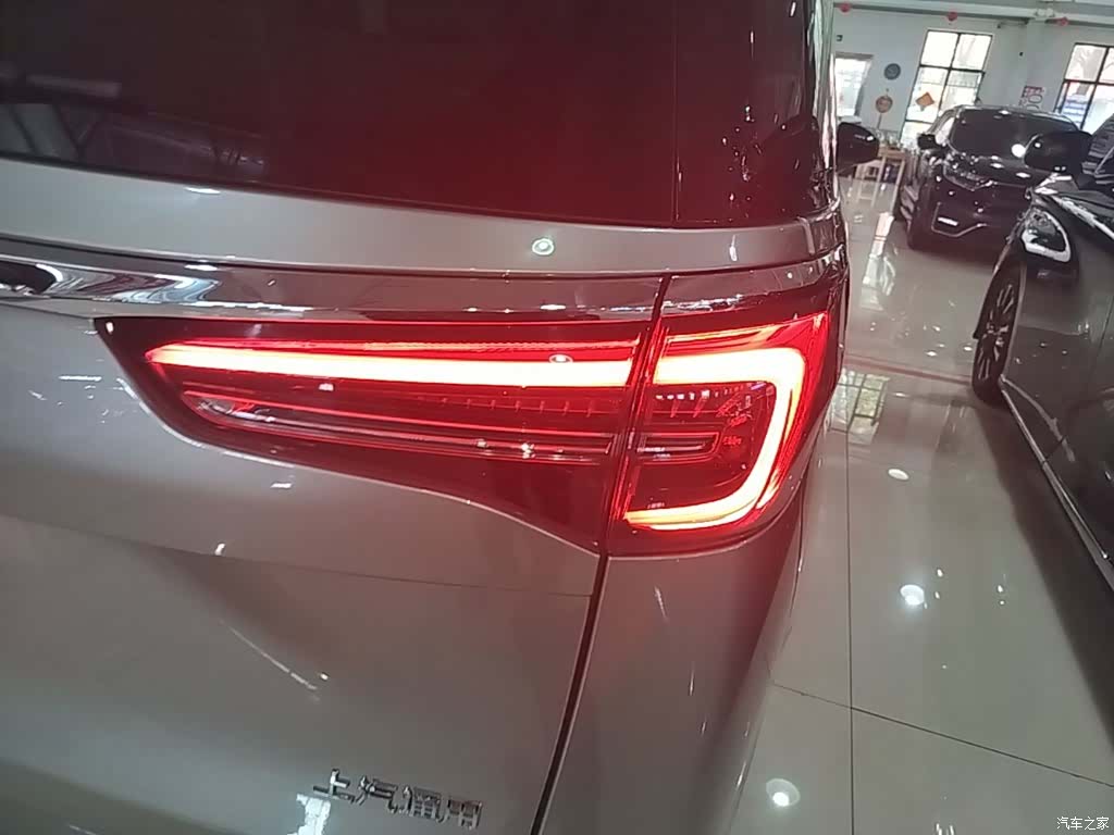 Buick GL8, 2023 8