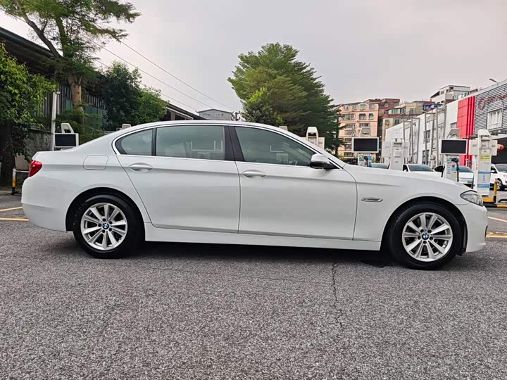 BMW 5 Series 2014 520Li dian ya xing