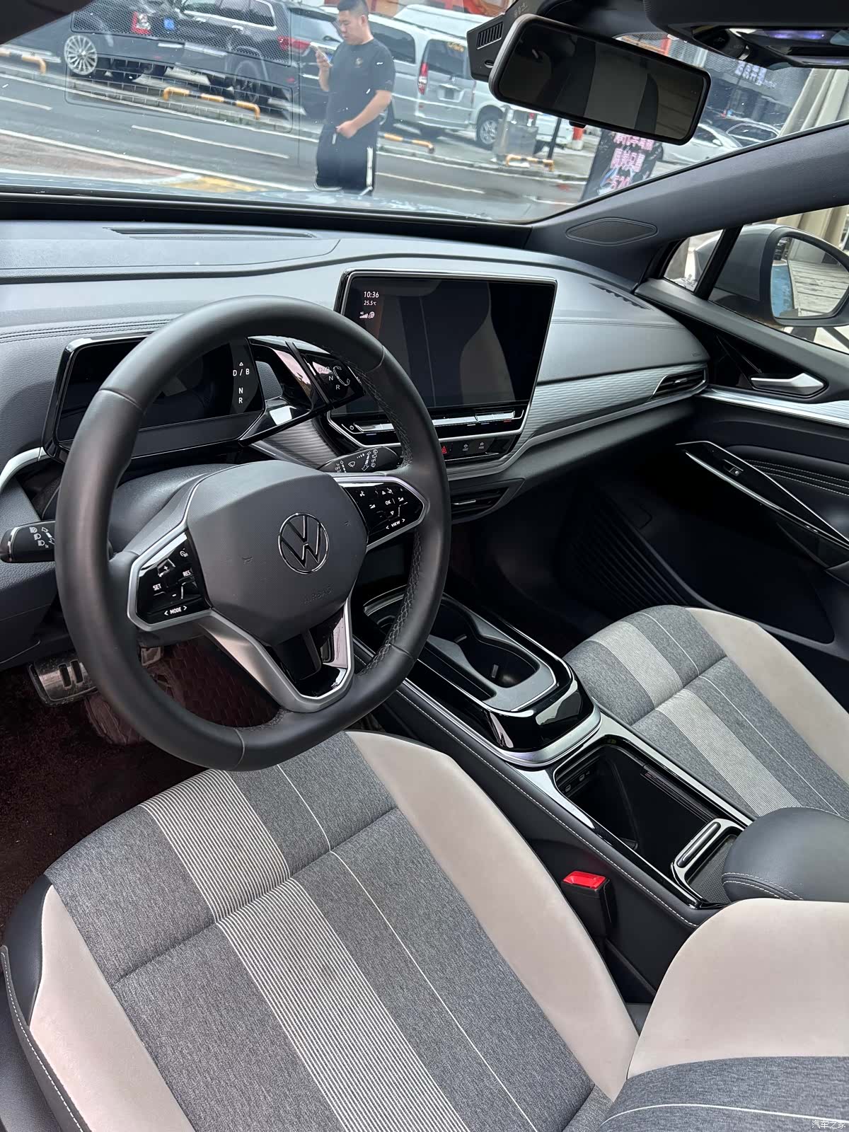Volkswagen ID.4, 2024 8