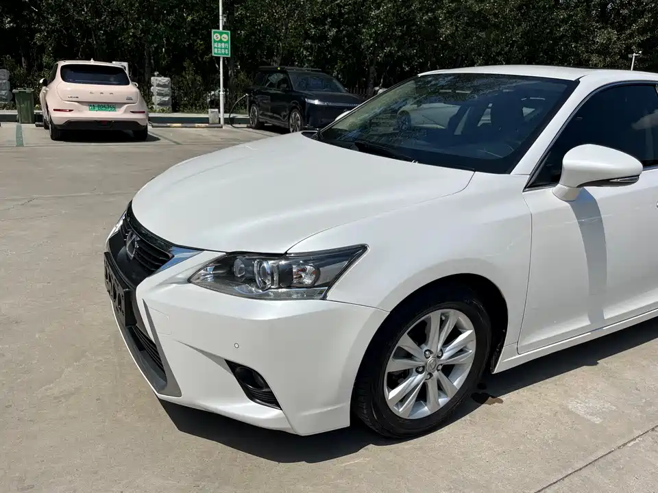 Lexus CT