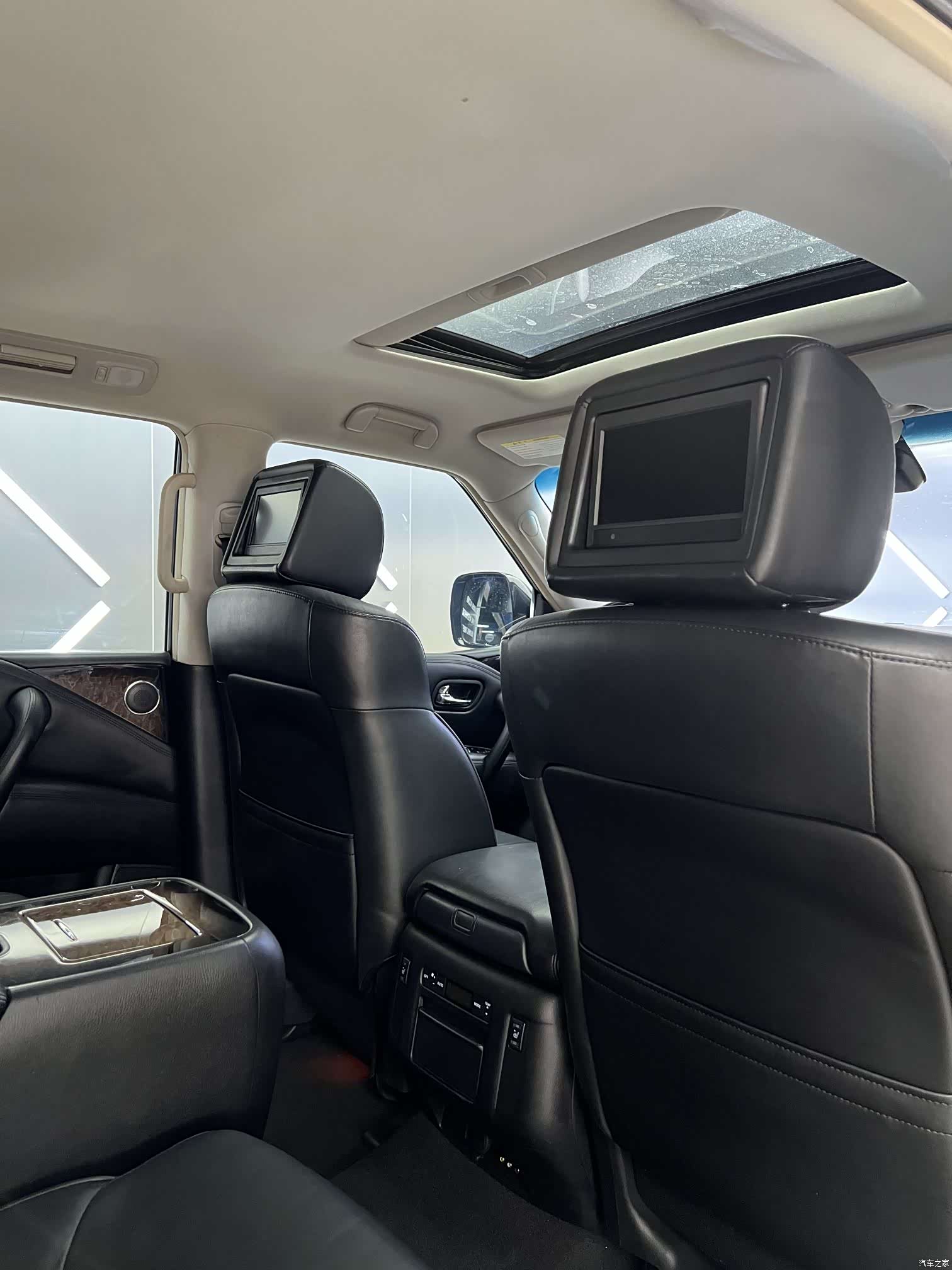 Infiniti QX56, 2014 34