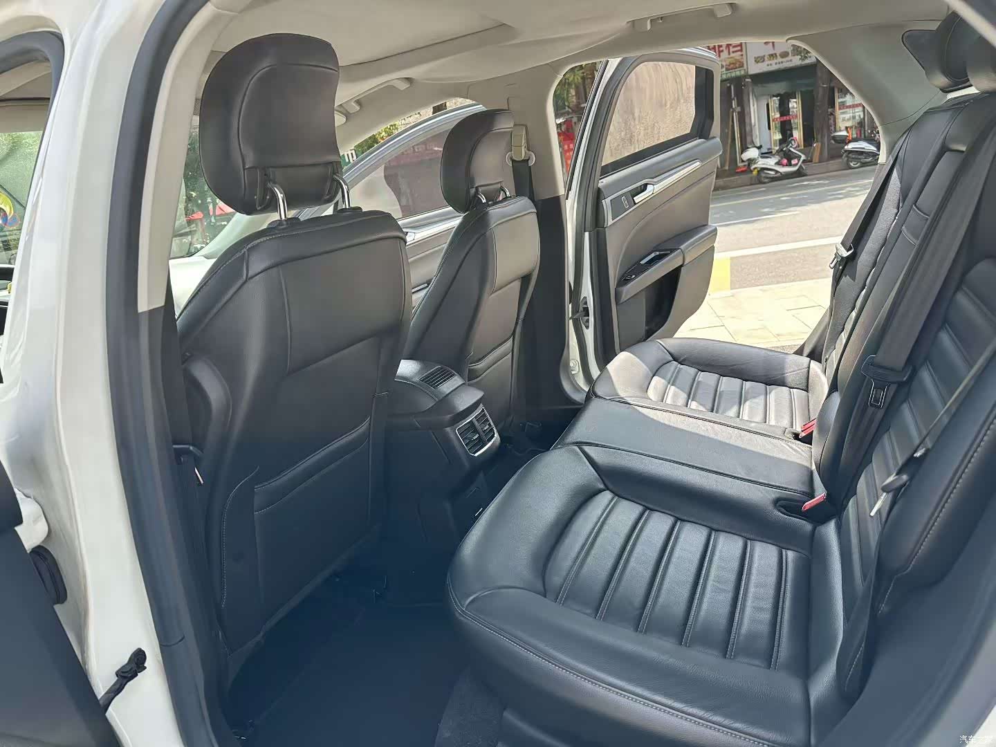 Ford Mondeo, 2015 все фото