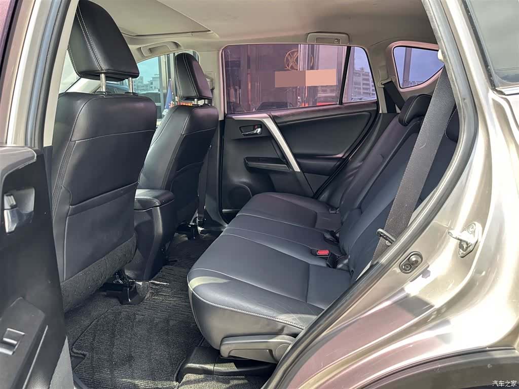 Toyota RAV4, 2017 9
