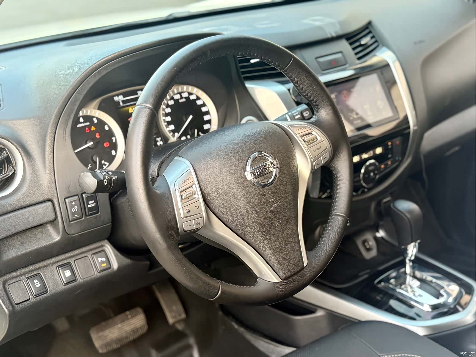 Nissan Terra, 2018 9