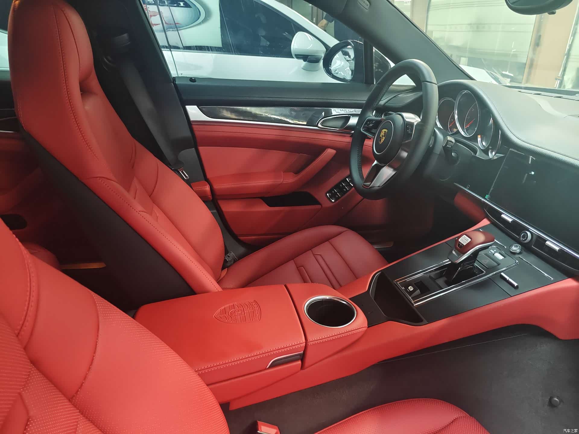 Porsche Panamera, 2011 16