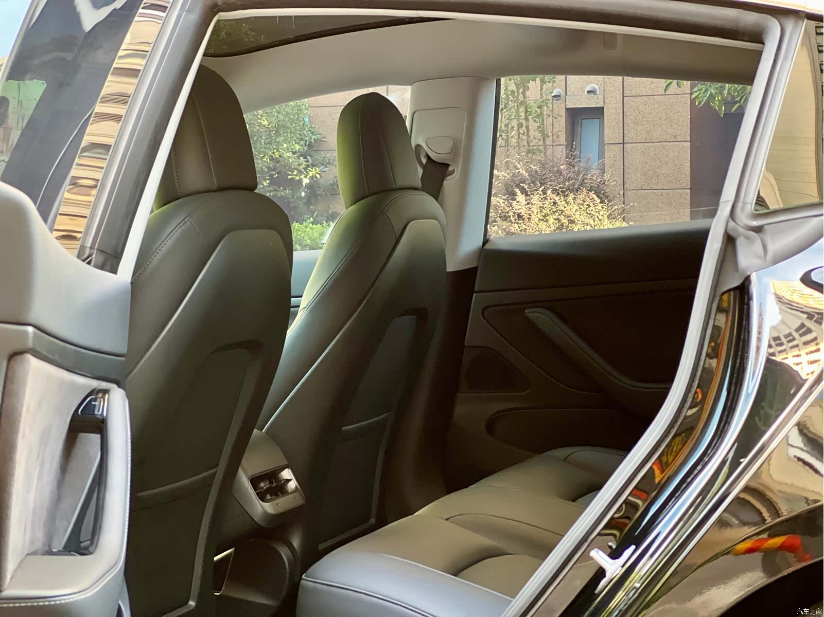 Tesla Model 3, 2021 6