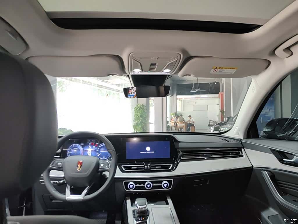 Hongqi HS5, 2025 18