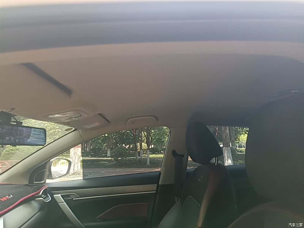 Geely Coolray, 2022 18