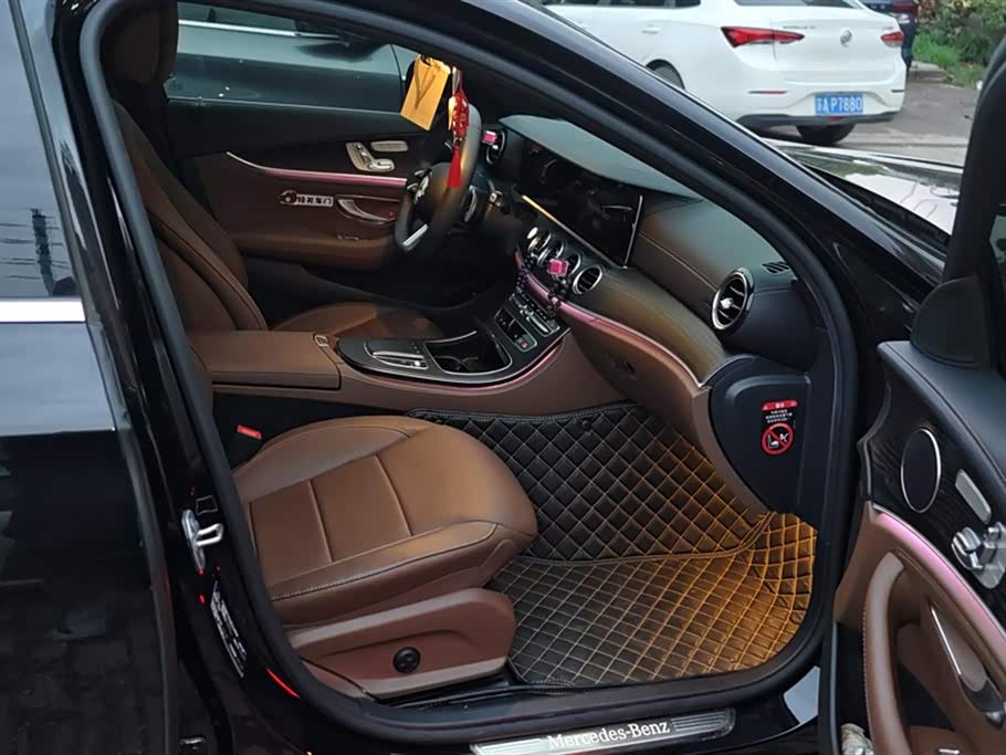 Mercedes-Benz E-class Mercedes-Benz E-class