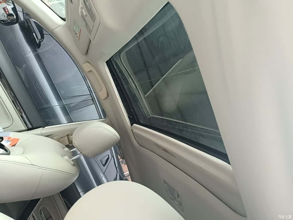 DongFeng A60, 2016 18