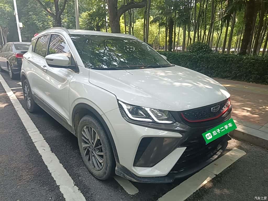 Geely Coolray, 2022 4