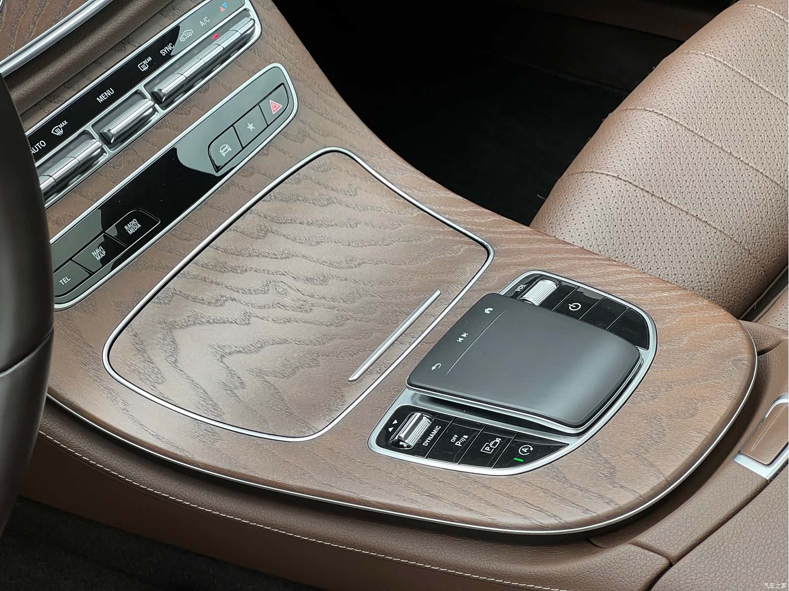 Mercedes-Benz E-Class, 2022 12
