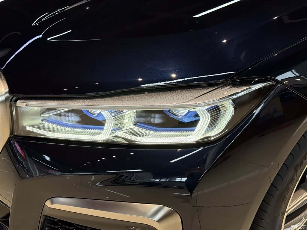 BMW 7 Series, 2022 все фото