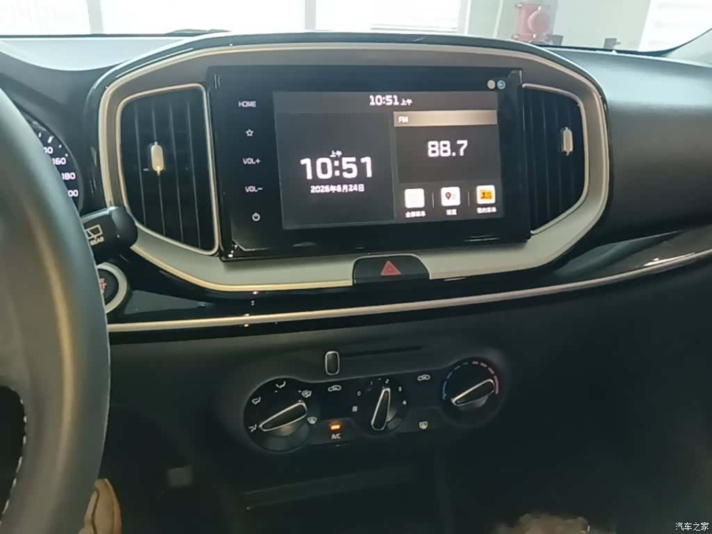 Kia KX1, 2020 13