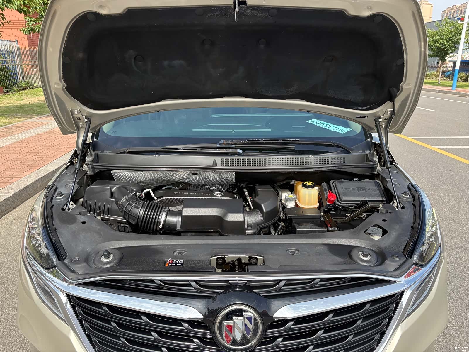 Buick GL8, 2021 11
