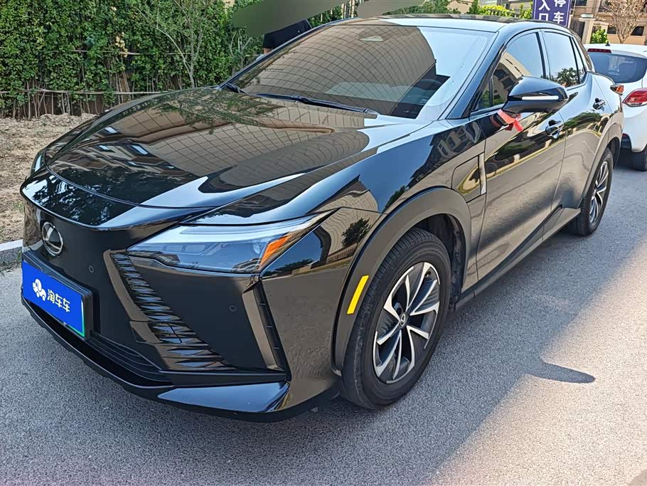 Lexus RZ