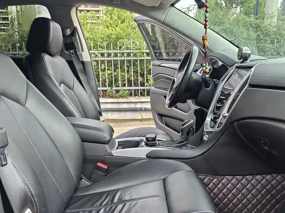 Cadillac SRX