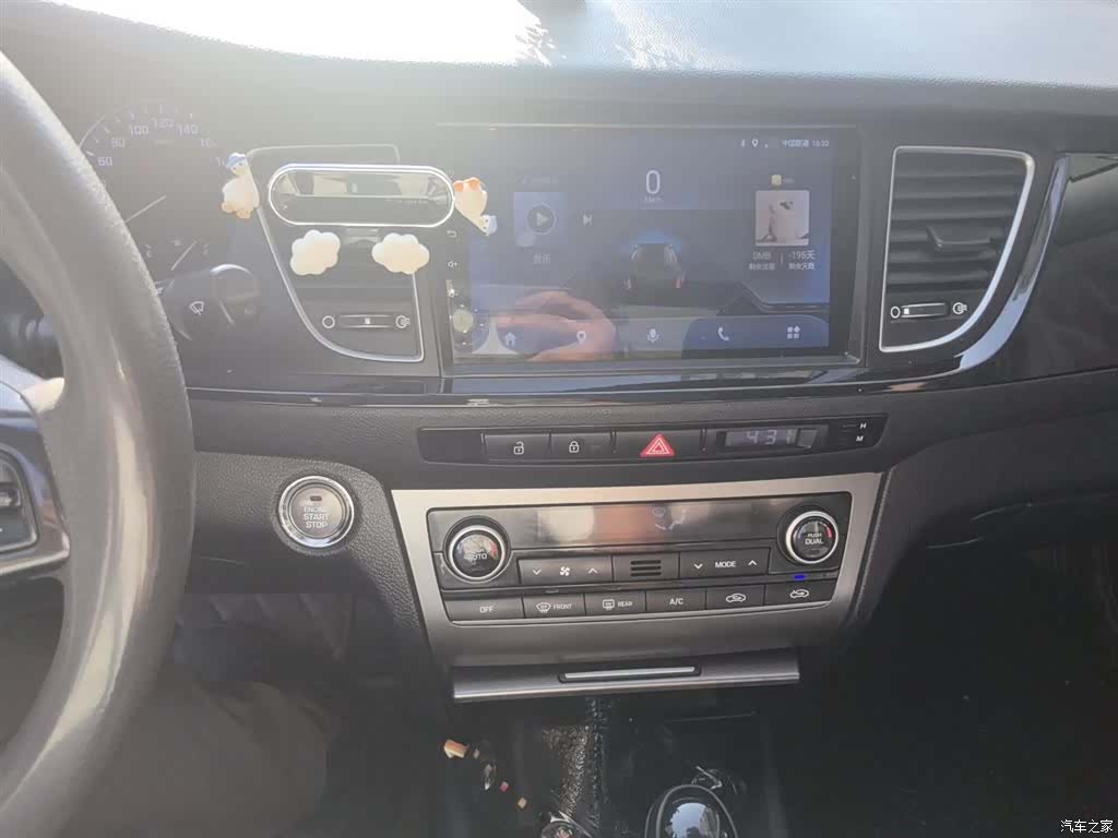 Hyundai GLS, 2014 6