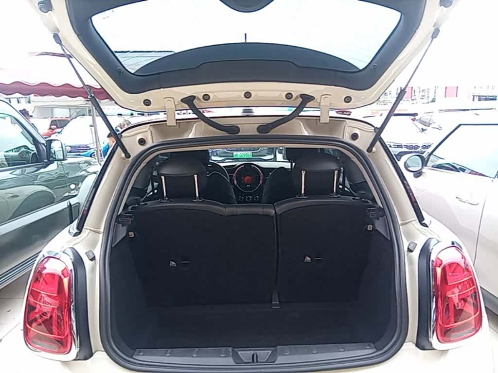Mini Cooper, 2021 19