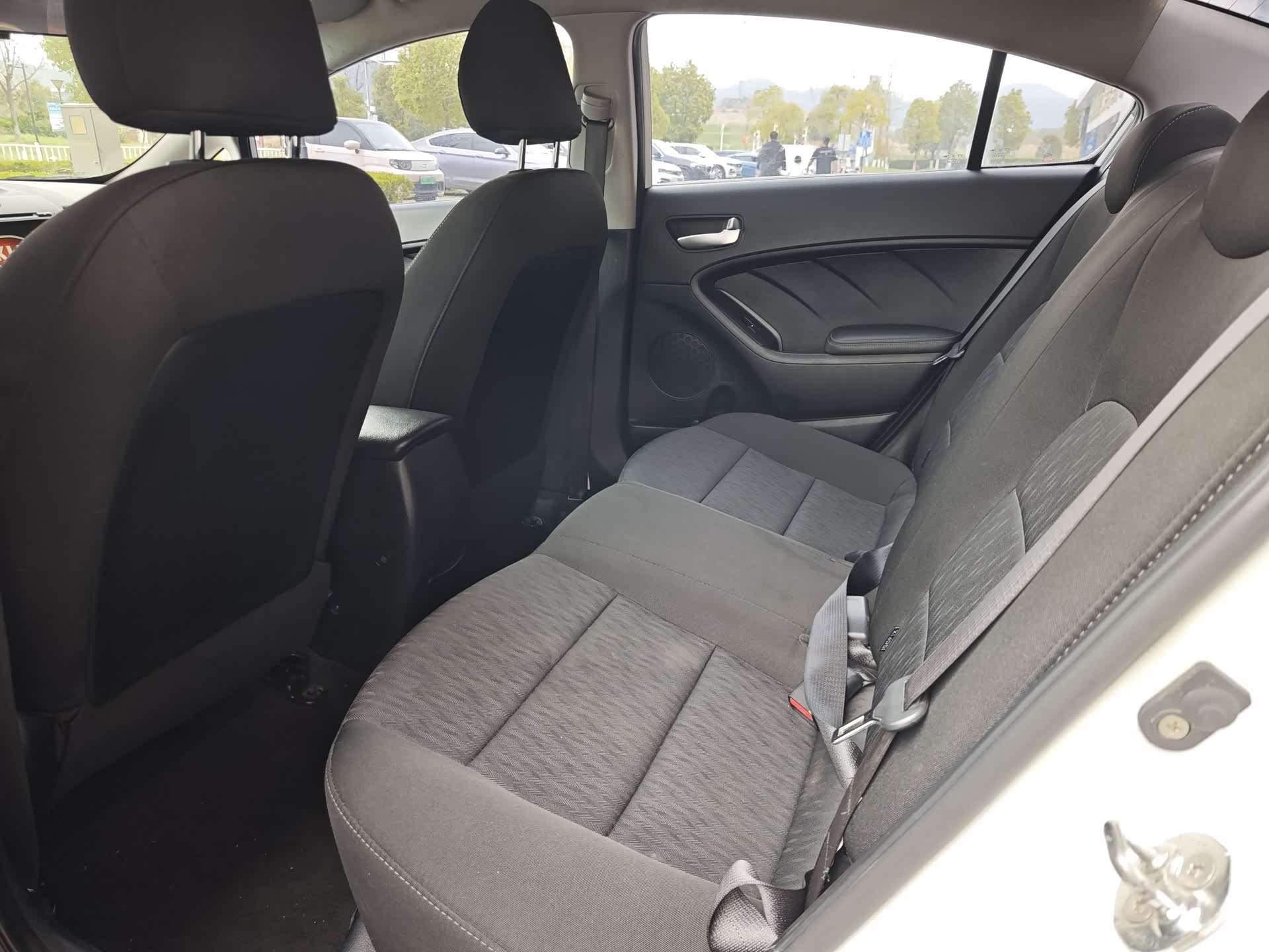 Kia K3, 2015 6