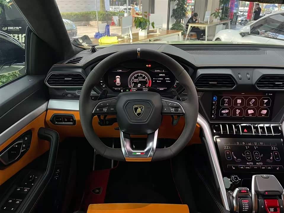Lamborghini Urus