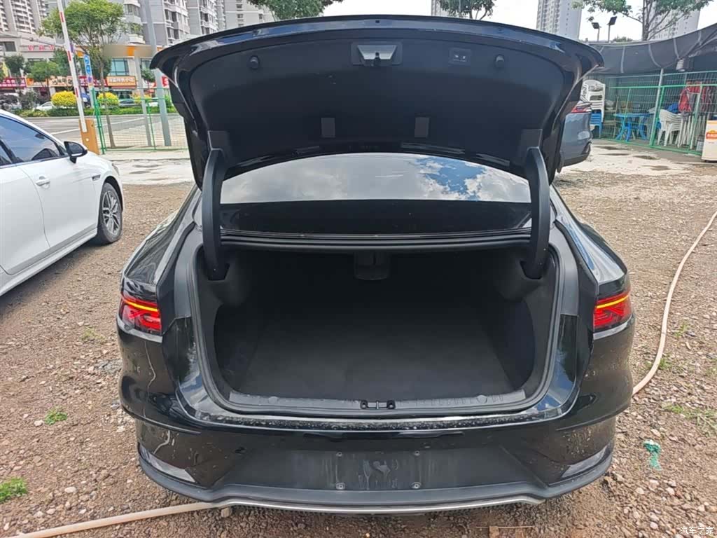 BYD Han, 2024 18