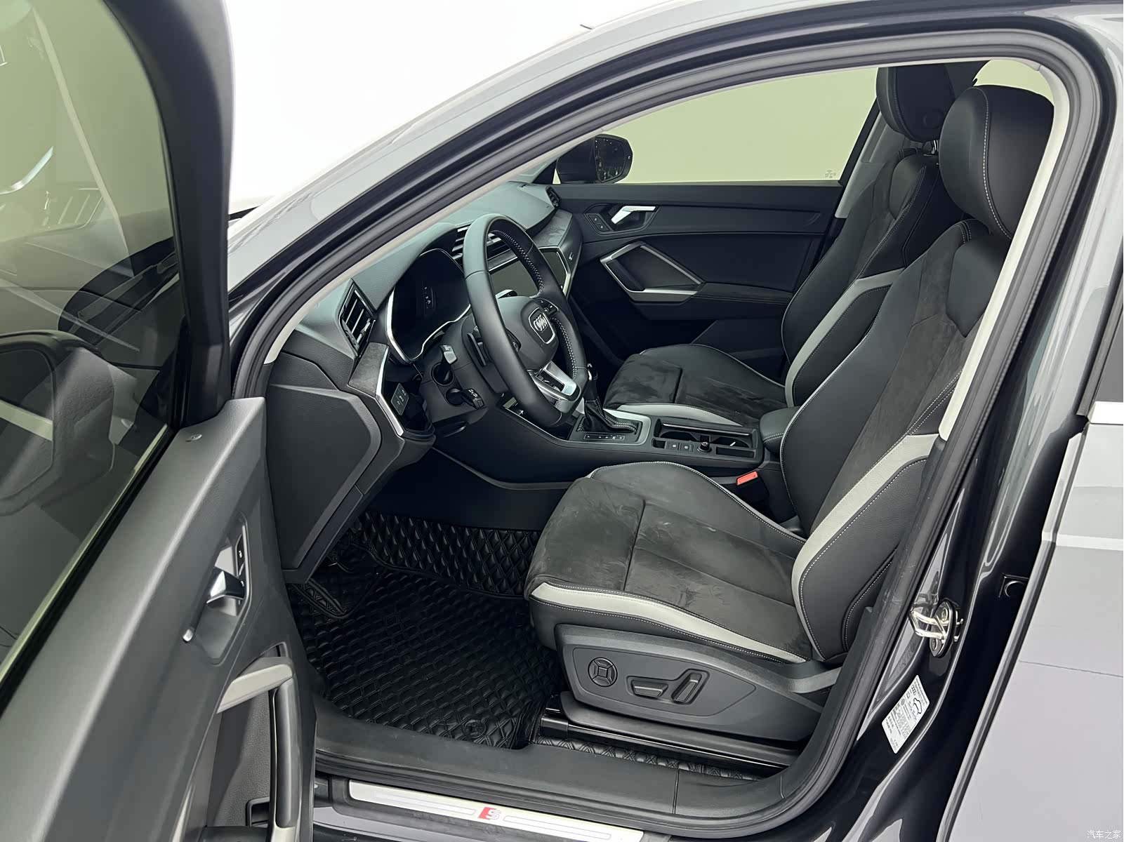 Audi Q3, 2022 20