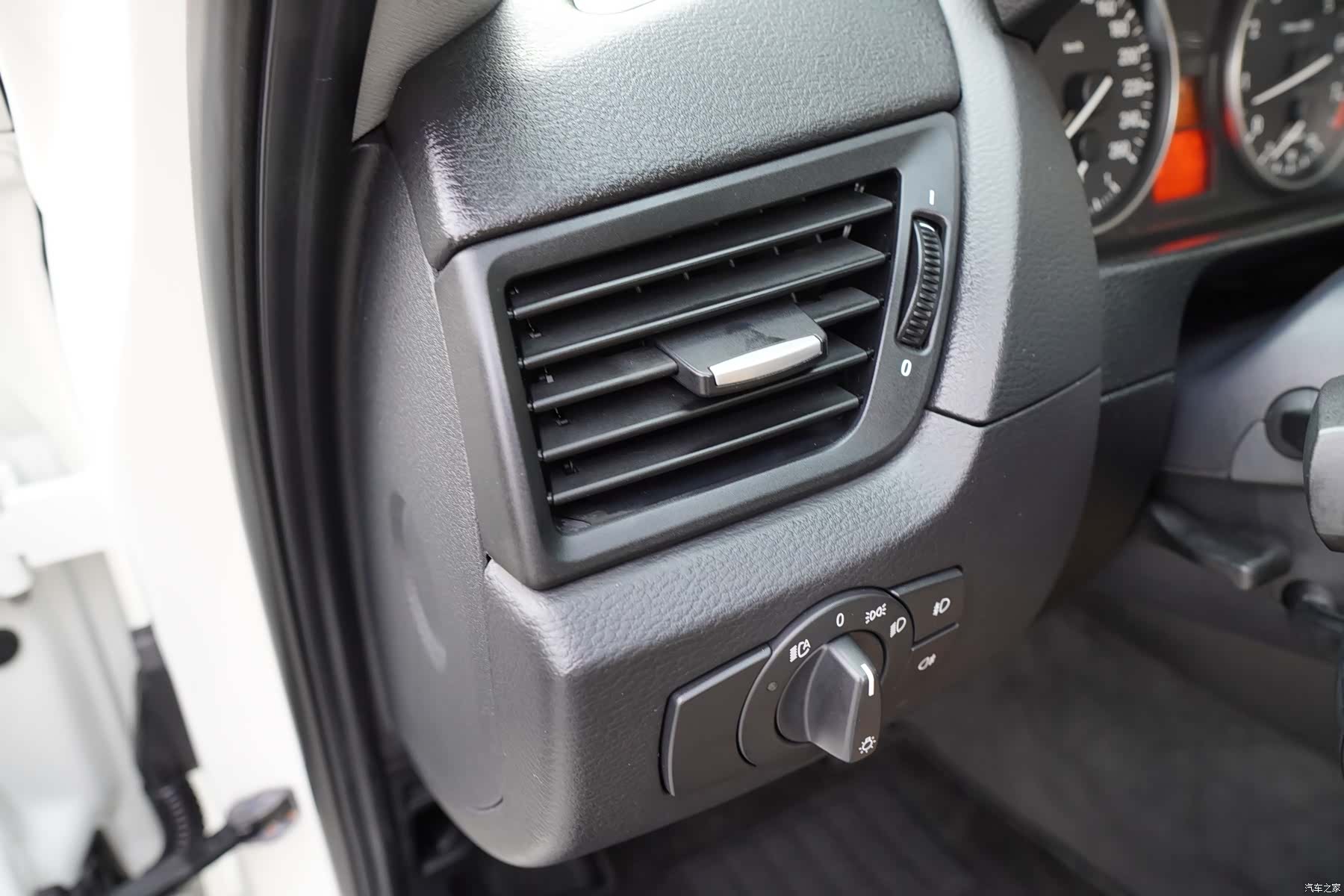 BMW X1, 2010 21