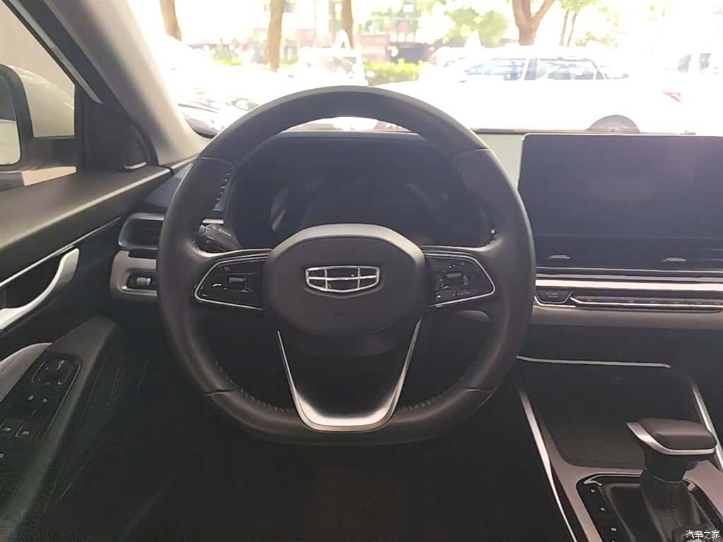 Geely Emgrand, 2023 11