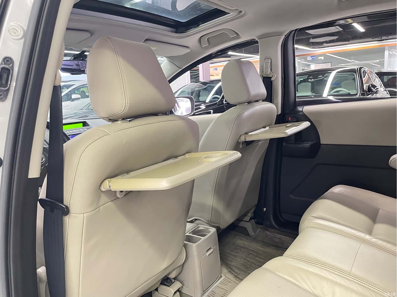 Mazda 5, 2010 35