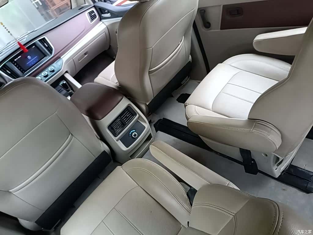 DongFeng M5L, 2019 13