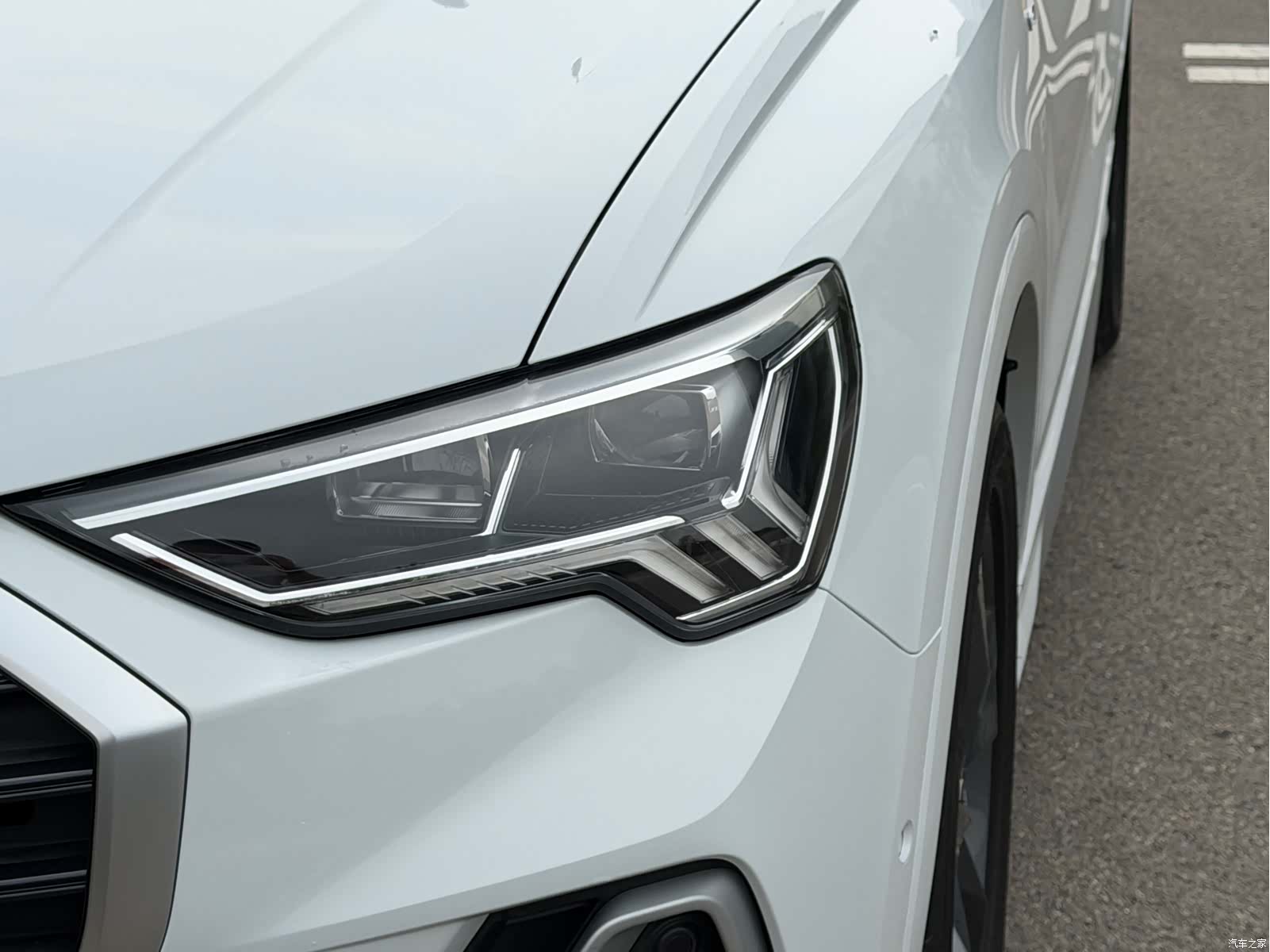 Audi Q3, 2022 10