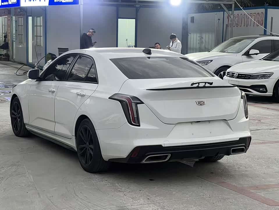 Cadillac CT4