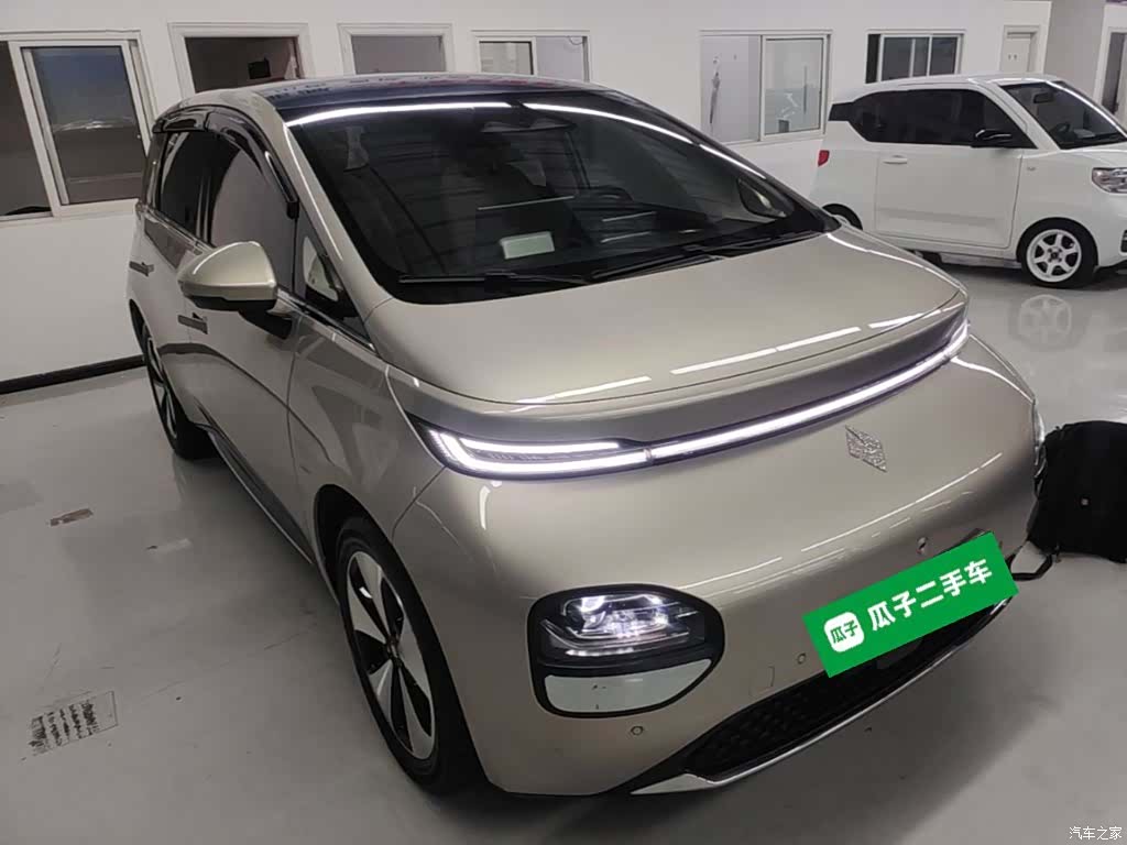 Wuling 460, 2023 4